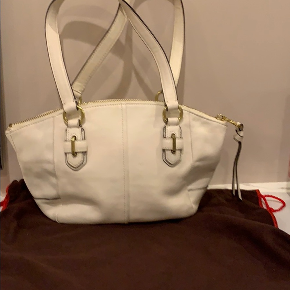 Coach soft leather pocketbook cream gold hardware